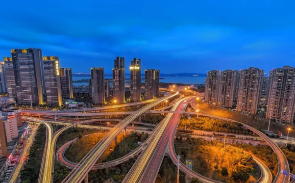 如果給武漢兩個(gè)關(guān)鍵字，那會(huì)是什么？